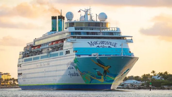 Du Thuyền Margaritaville at Sea đang làm việc để thu hút các cố vấn du lịch