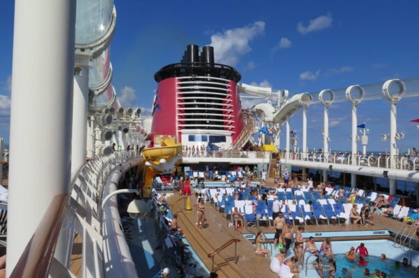Đi Tour du thuyền Disney Cruise hay ghé Disney World