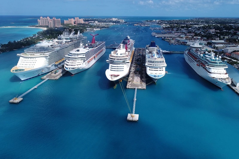 Du thuyền ở Nassau, Bahamas.