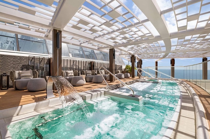 Aquamar Spa Terrace cung cấp các liệu pháp thư giãn và không gian thư giãn với bể ngâm và bể spa.