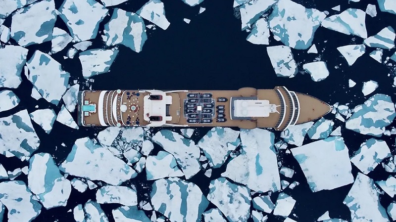 Bên trong Seabourn 'Pursuit' dài 564 foot, một con tàu thám hiểm sang trọng được thiết kế giống như một phòng trưng bày nghệ thuật nổi