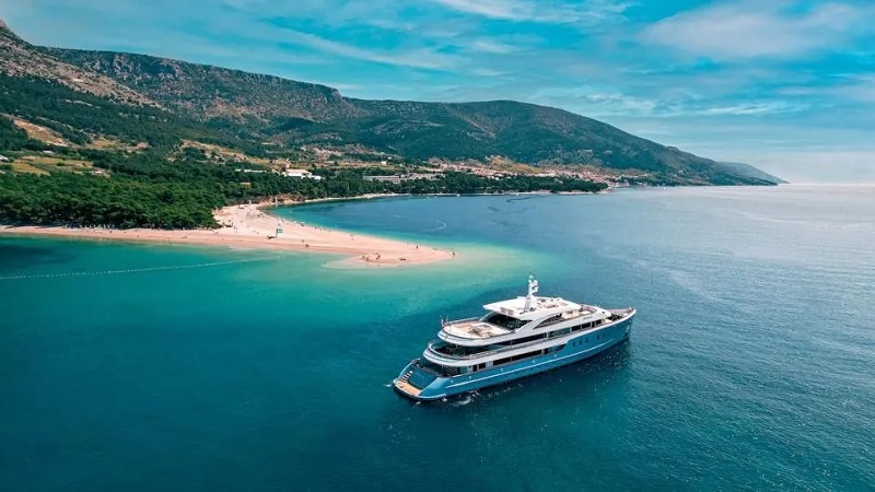 Ohana đi du thuyền đến những bãi biển, vịnh nhỏ và hòn đảo đẹp nhất của Croatia