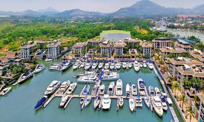 Phuket tổ chức triển lãm thuyền sang trọng: Du thuyền và máy bay phản lực trị giá hàng tỷ baht