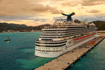 Luật mới buộc Carnival Cruise Line thay đổi giá quảng cáo cho các chuyến du lịch trên biển