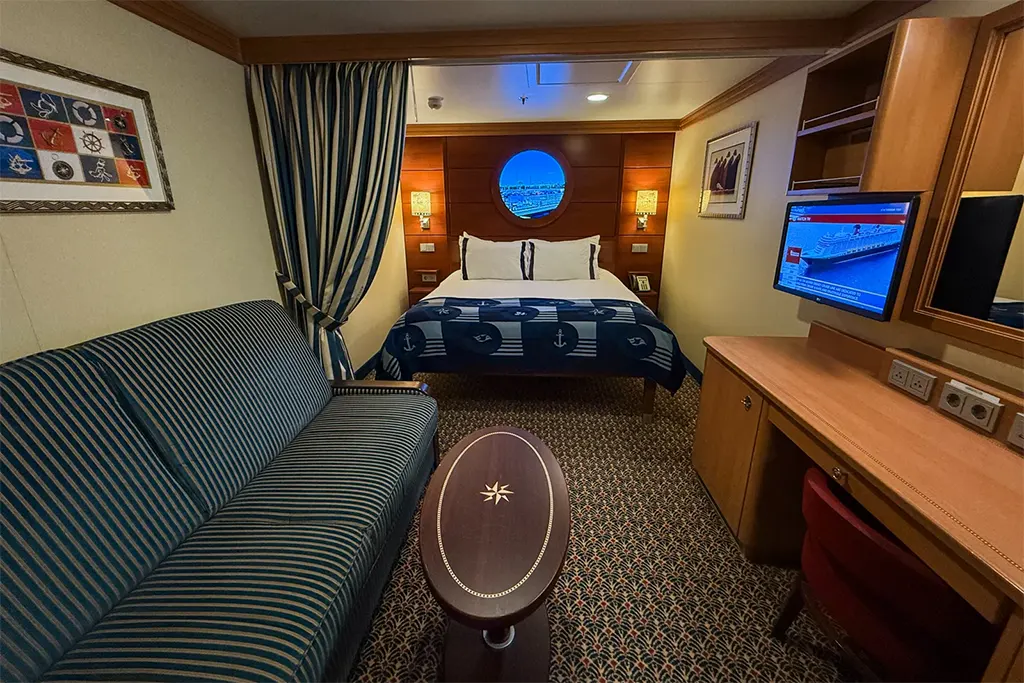 Tôi đã đặt một trong những cabin bên trong rẻ nhất của Disney