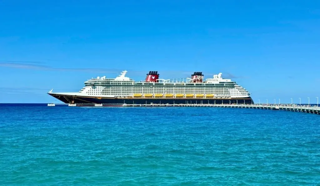 Ưu và nhược điểm của Disney Cruise Line mà bạn cần biết trước khi đặt chỗ