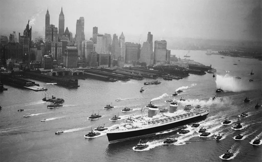 Huy hoàng và sụp đổ của siêu du thuyền Mỹ nhanh nhất thế giới